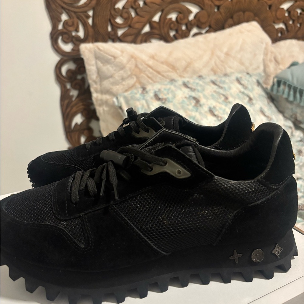 Louis Vuitton Black Textured Sneakers